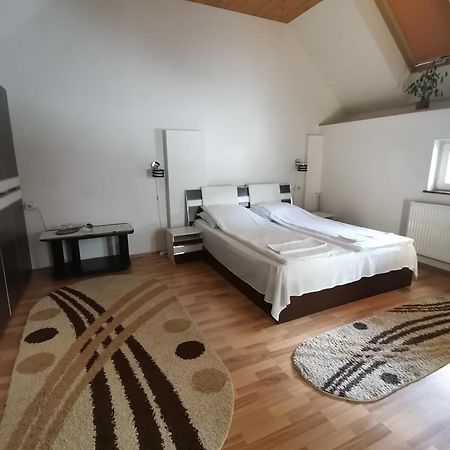 Hotel Casa Sara Săcele Esterno foto