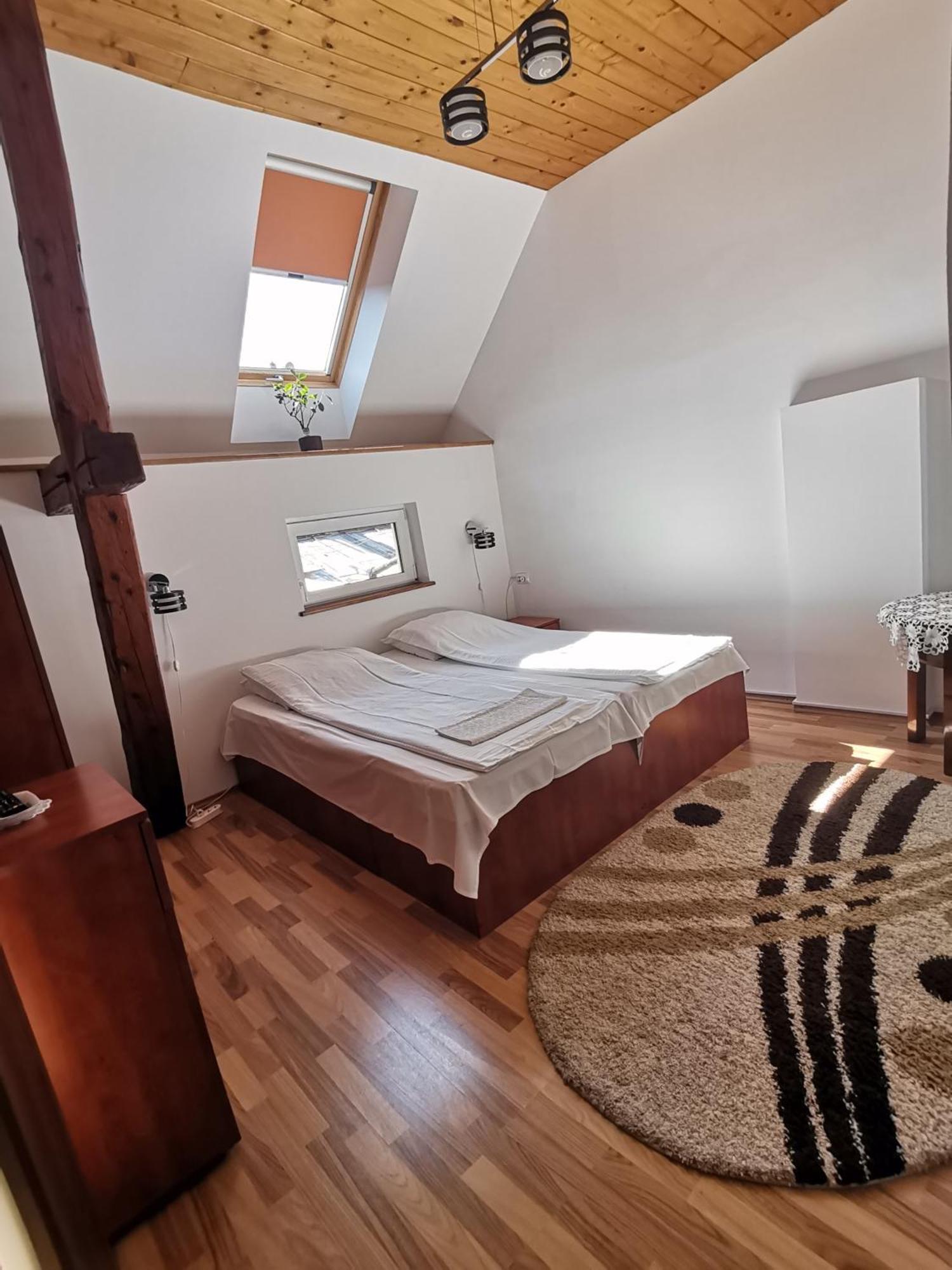 Hotel Casa Sara Săcele Esterno foto